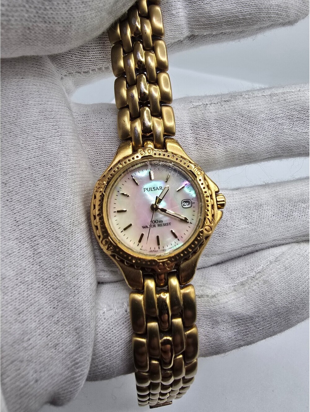 Pulsar Women’s Watch Gold Tone Bracelet MOP Dial Date 100m